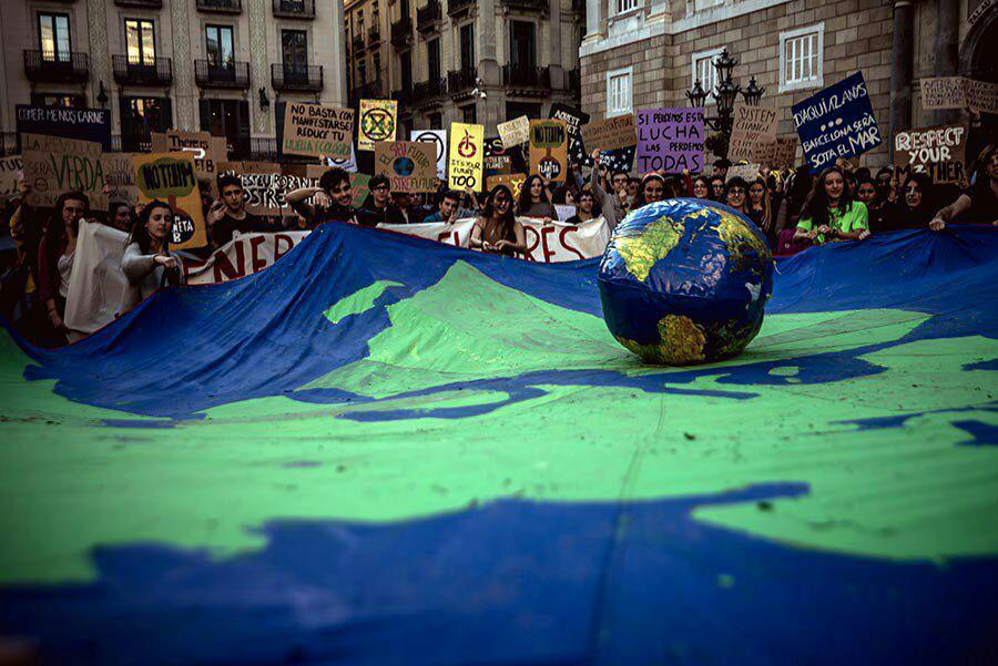 Resultado de imagen para Huelga por el clima En defensa del futuro, de un planeta vivo y de un mundo justo